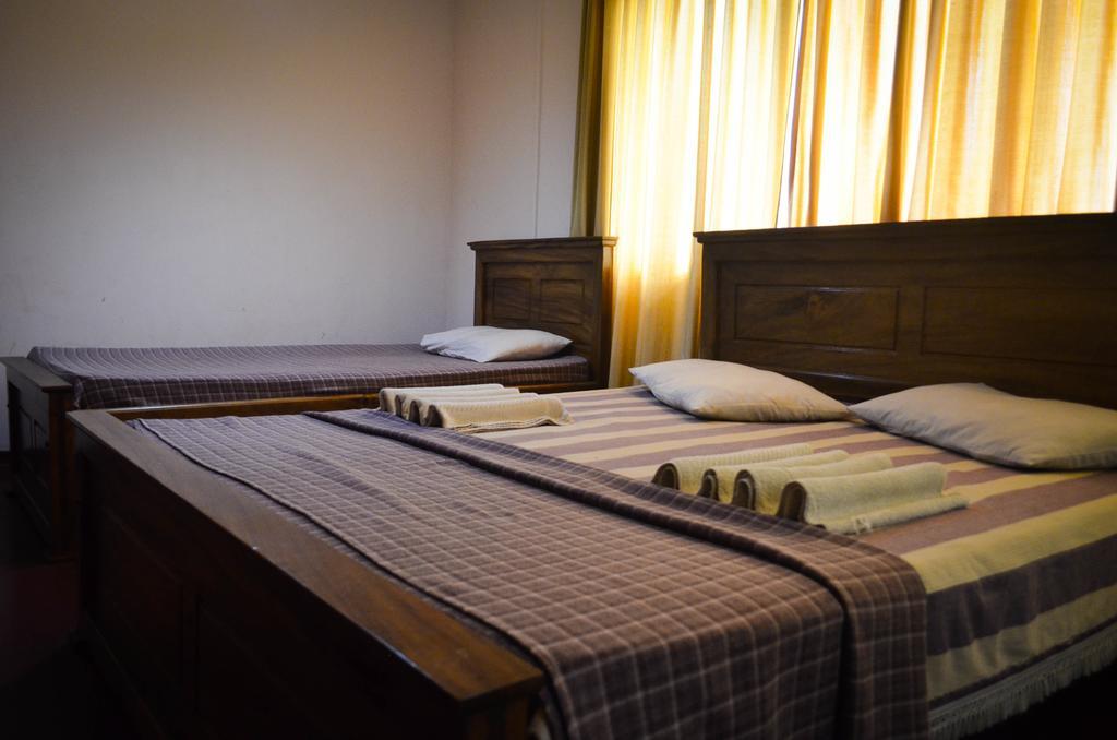 Hotel Yoho Mount Waves Colombo Zimmer foto