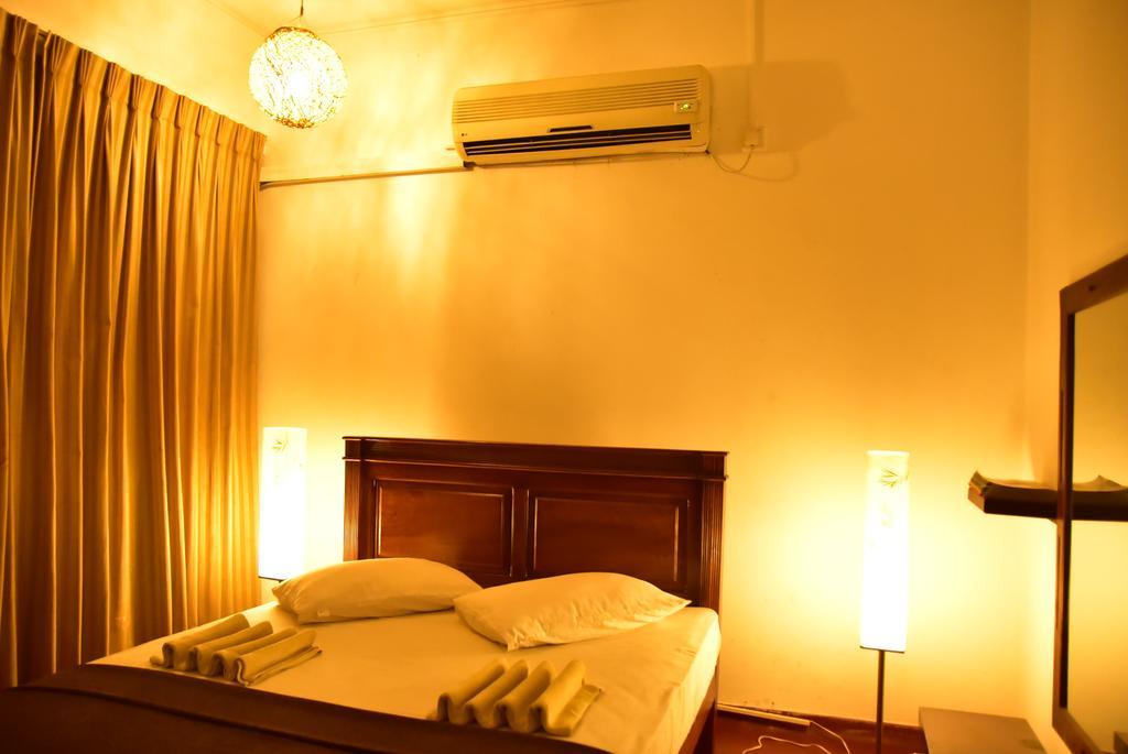Hotel Yoho Mount Waves Colombo Exterior foto
